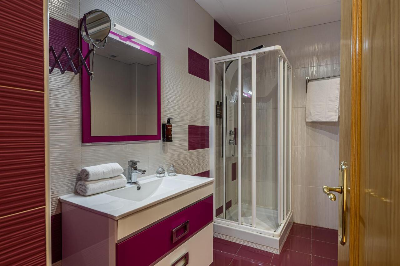 Waou Apartamentos En Sol Deluxe 1 มาดริด ภายนอก รูปภาพ